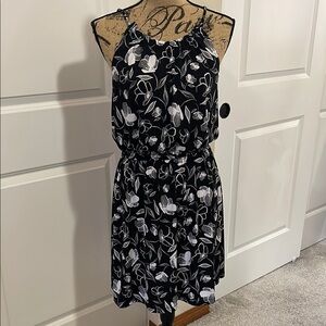 Banana Republic Black and White Sleeveless Sundress. M